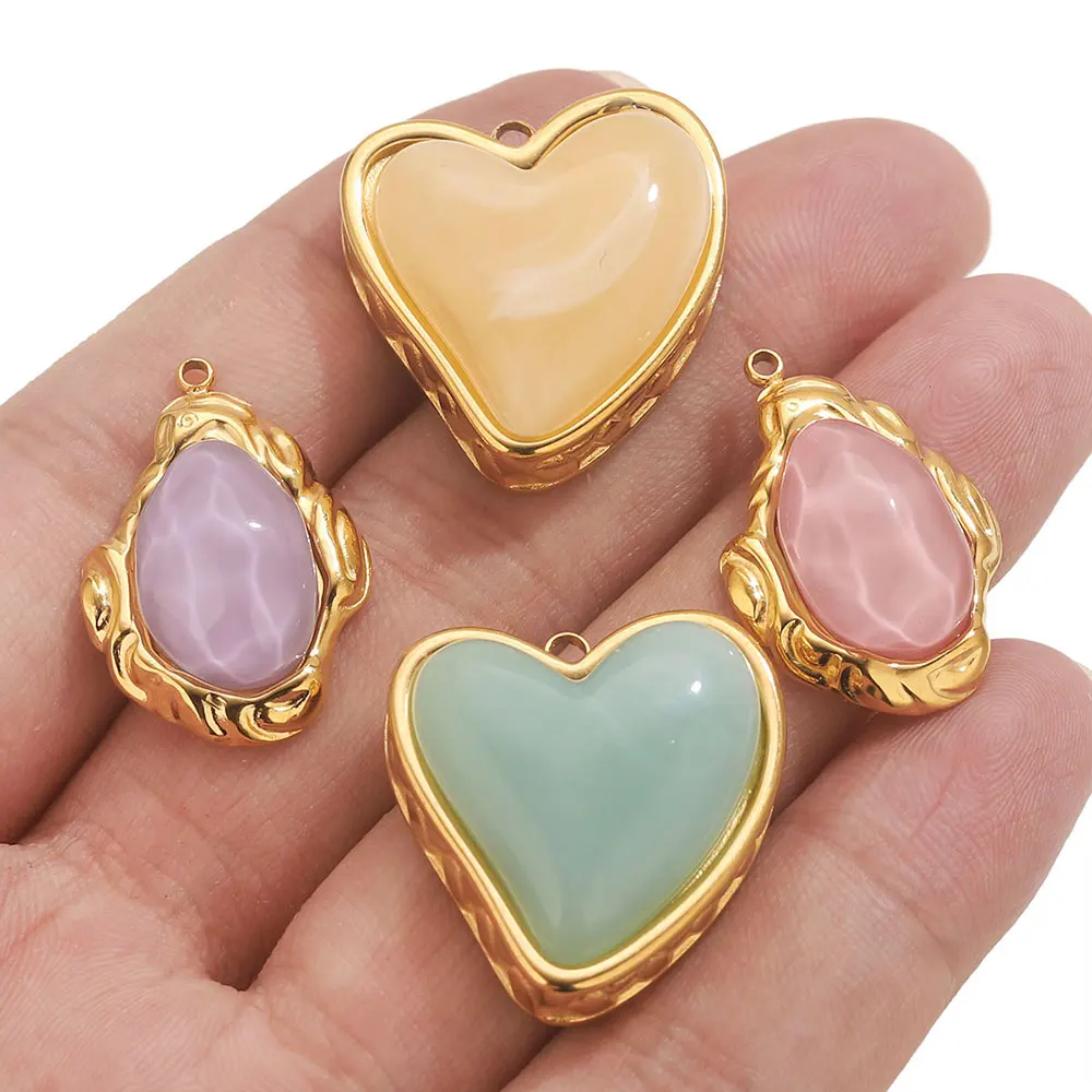 

2 Pcs Golden Stainless Steel Necklace Charms Heart-shaped Oval Pendants for Necklaces Earrings Bracelets DIY Jewelry Accessories