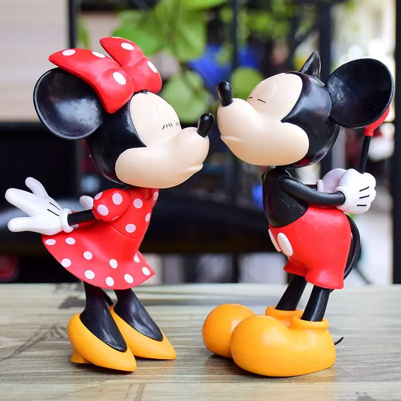 15cm MINISO Mickey Mouse posągi Cartoon Mickey Minnie Figues ręcznie robione dekoracje na biurko kolekcja zabawek para Mickey lalka dla dzieci prezent