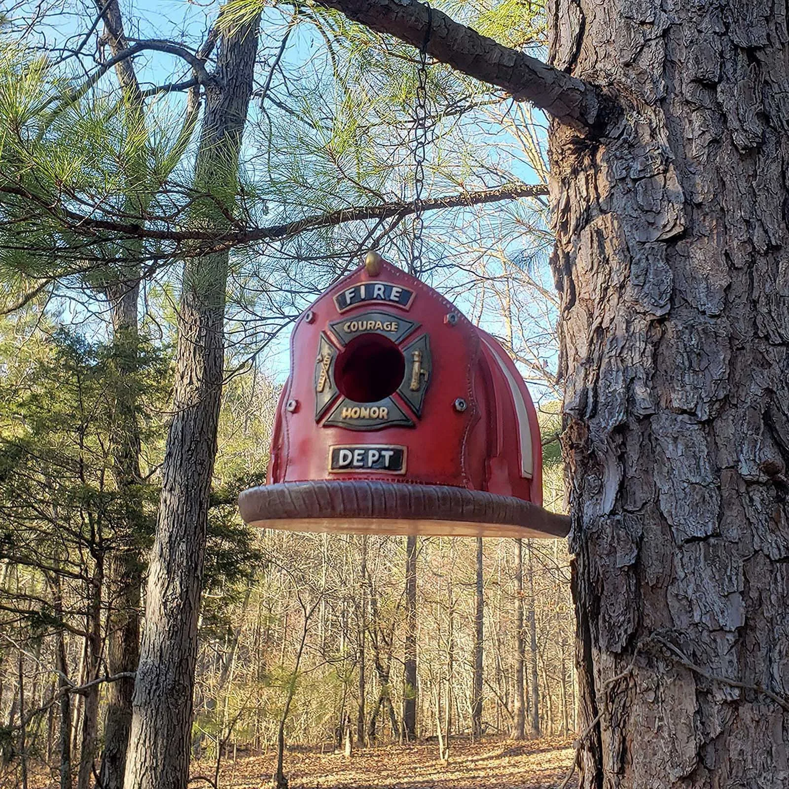 Retro Fire Birdhouse Red Locomotive Bird Feeder Birdhouse Home Feeders with Stand for outside House Feeders Hummingbird Feeding