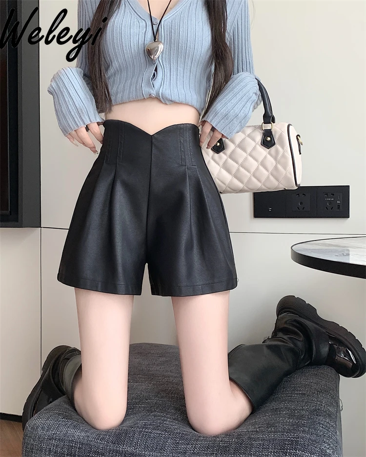 Large Size Curved Waist PU Leather Shorts Woman Casual Women's Loose Versatile High Waist A Word Wide Leg Outer Boots Pants