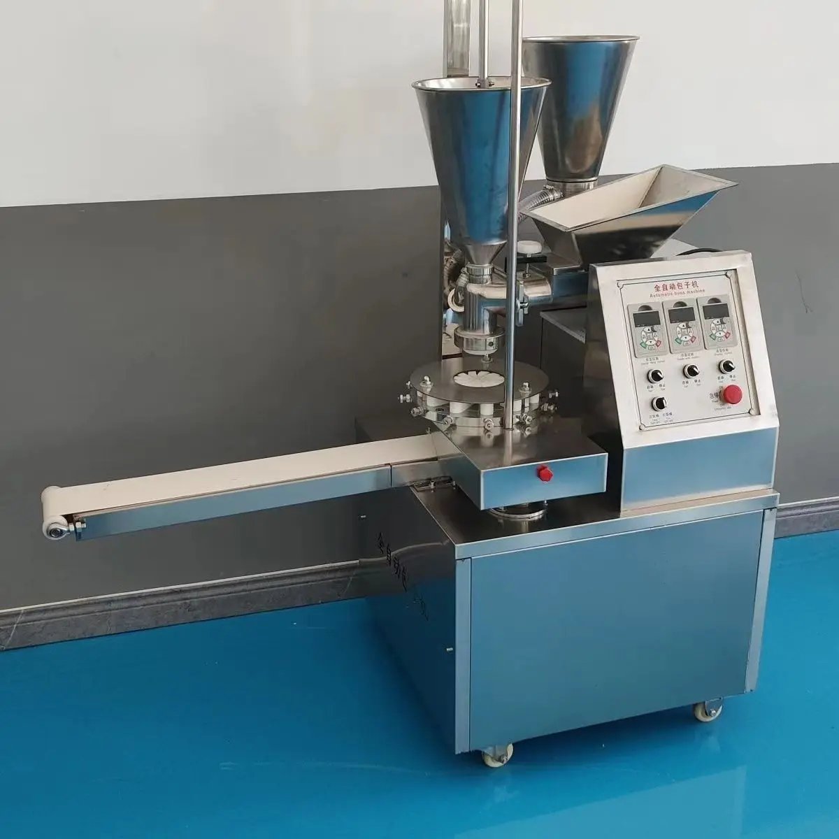 

Factory Supply Baozi Dimsum Making Machine Automatic Meat Vegetables Steamed Stuffing Bun Momo Filling Making Machine