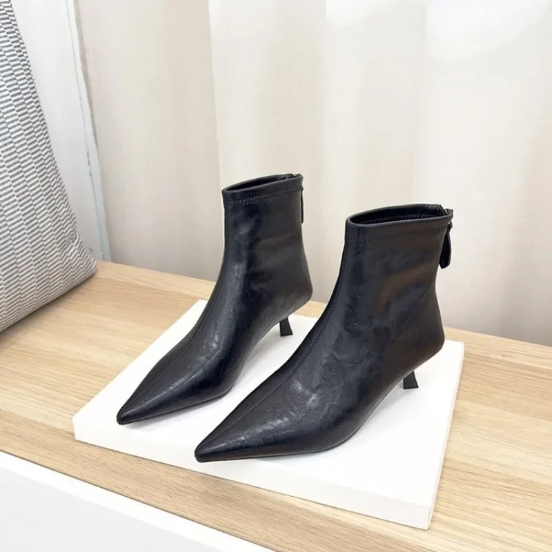 Modische, bequeme Damenstiefel im neuen Stil, Winter-Bestseller, elegante und sexy spitze High-Heel-Stiefeletten – Detail 5