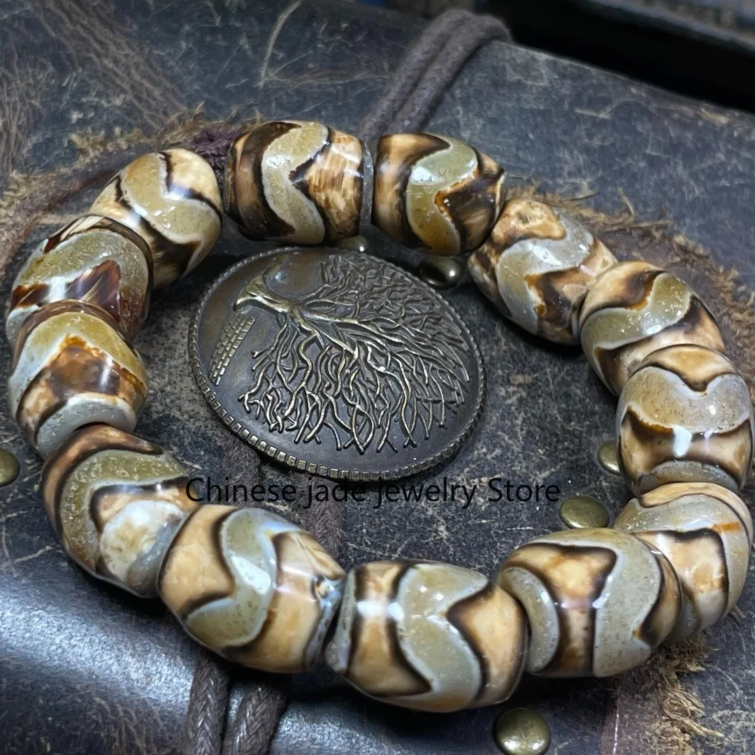 Tibetan Nepalese Himalayan Bead Ancient agate Old Dzi Talisman eye Bead Amulet