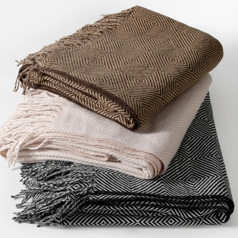 Chinese Style Knitted Throw Sofa Cover Blanket for Bed Brown Herringbone Patterned Tassel Yarn Blanket Summer Thin Nap Blanket