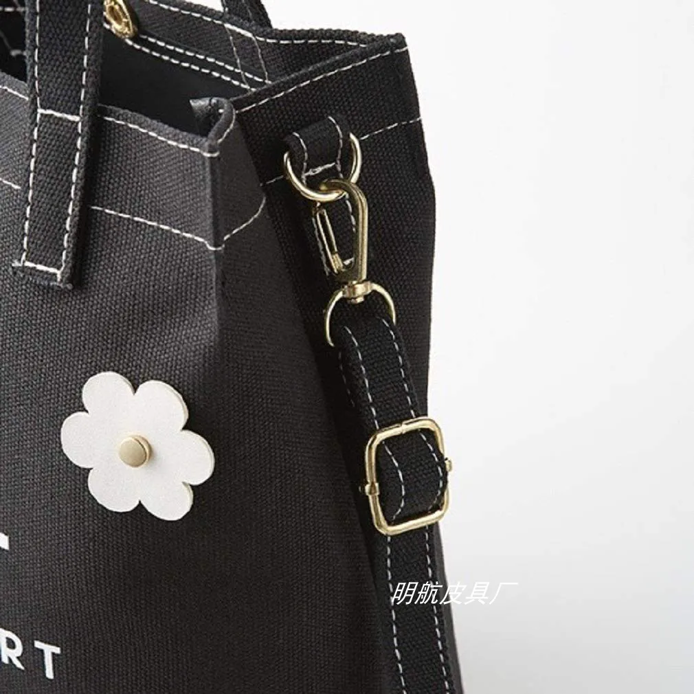 Japanese Crossbody Magazine Appendix Bag Cute Flowers Handbag Versatile Small Black Shoulder Bag Storage Dual-Use Women's Bags