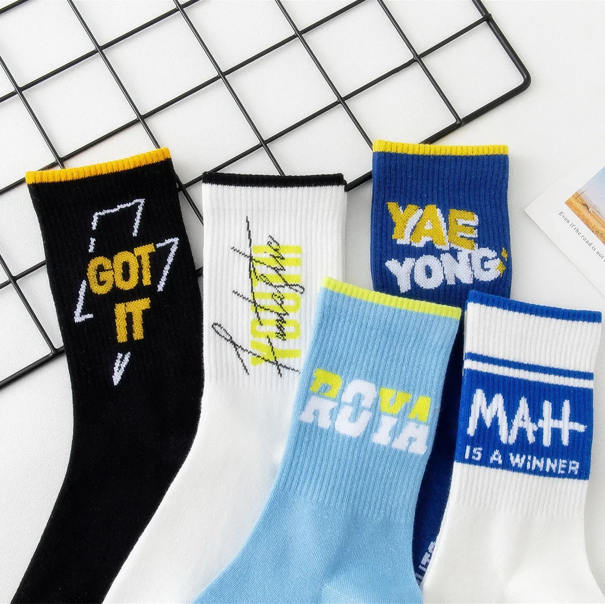 Unisex Women\'s Long Socks Middle Tube Korean Cute Letter White Vintage Gyaru Fashion Style Male Sock Funny Woman Girls Print