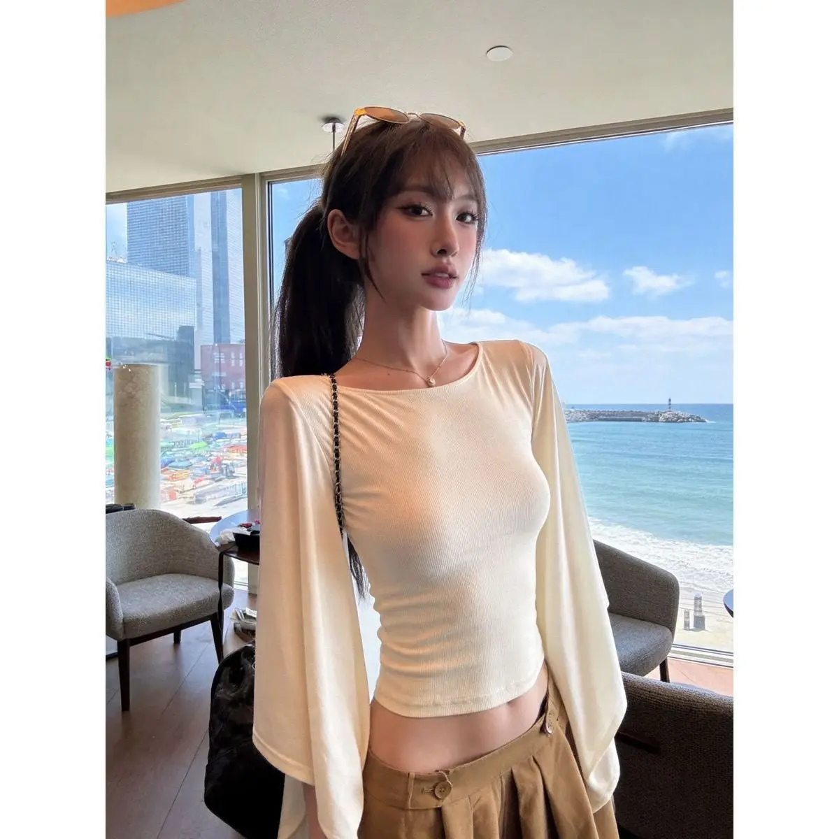 Elegant Short Sleeve T-Shirt Women's Spring Autumn Skin-friendly Breathable One-Shoulder Bell Sleeve Fashion Pure Desire Top