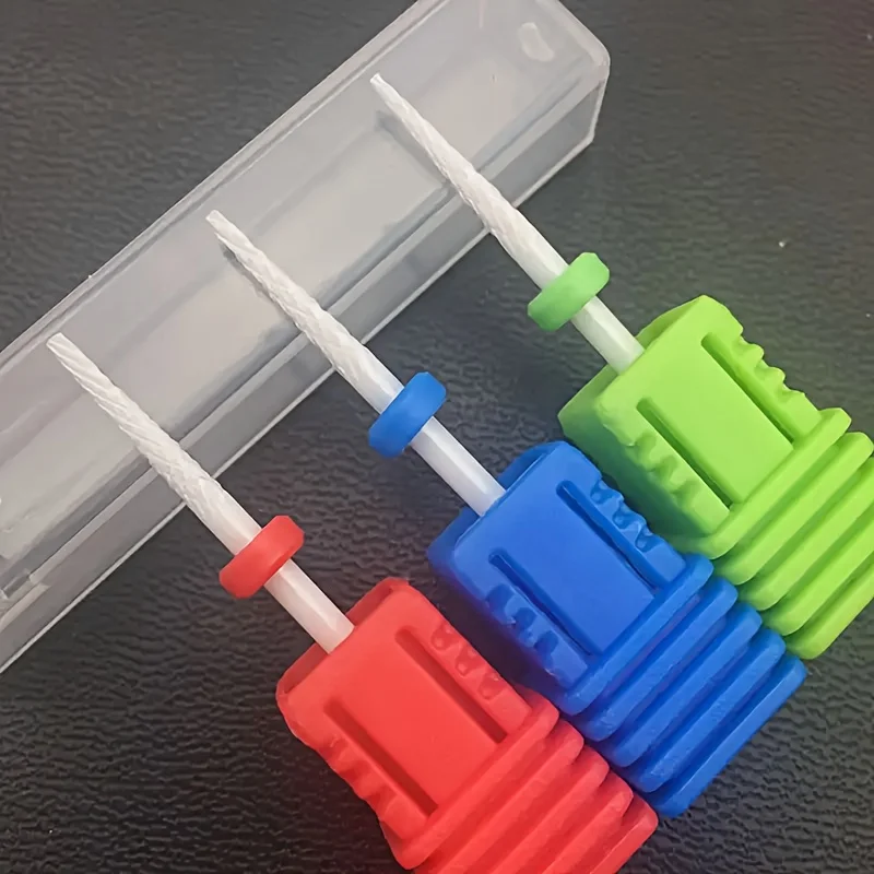 Testa per molatura per unghie in ceramica bianca Lucidatura per molatura per unghie Strumento per manicure elettrico Levigatrice per cuticole Accessori per utensili per punte da trapano