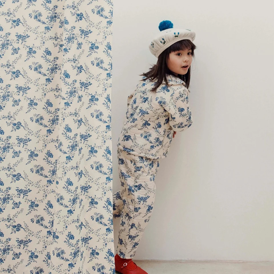 2025 AW ملابس الفتيات EM جديد الخريف طفل أطفال متماسكة سترة طفلة التطريز زهرة سترة السراويل الأطفال الزي مجموعة