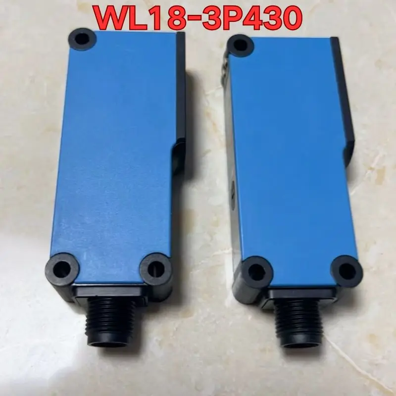 Second-hand photoelectric switch WL18-3P430 functional test is normal