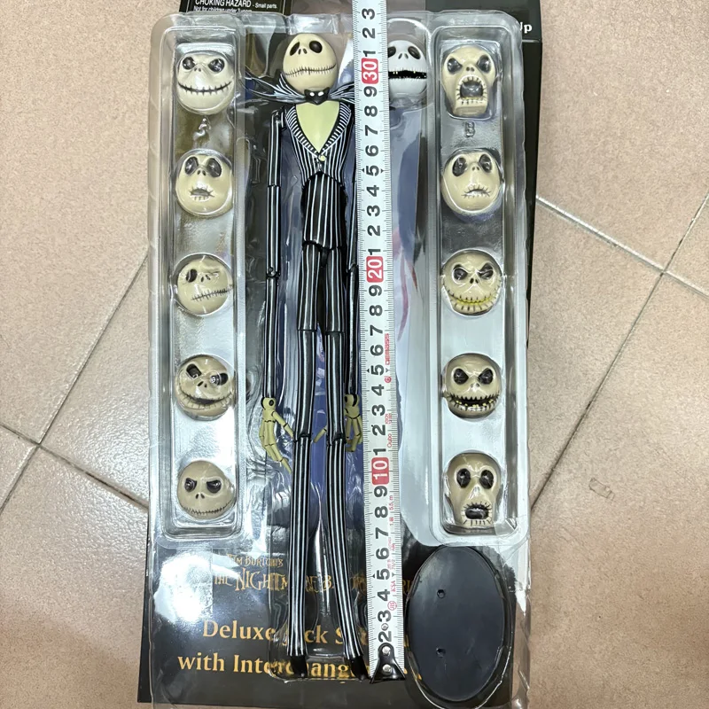 Der Albtraum vor Weihnachten Jack Skellington mit austauschbaren Köpfen Actionfigur PVC-Spielzeugmodell Puppensammlung Geschenk 35 cm – Detail 4