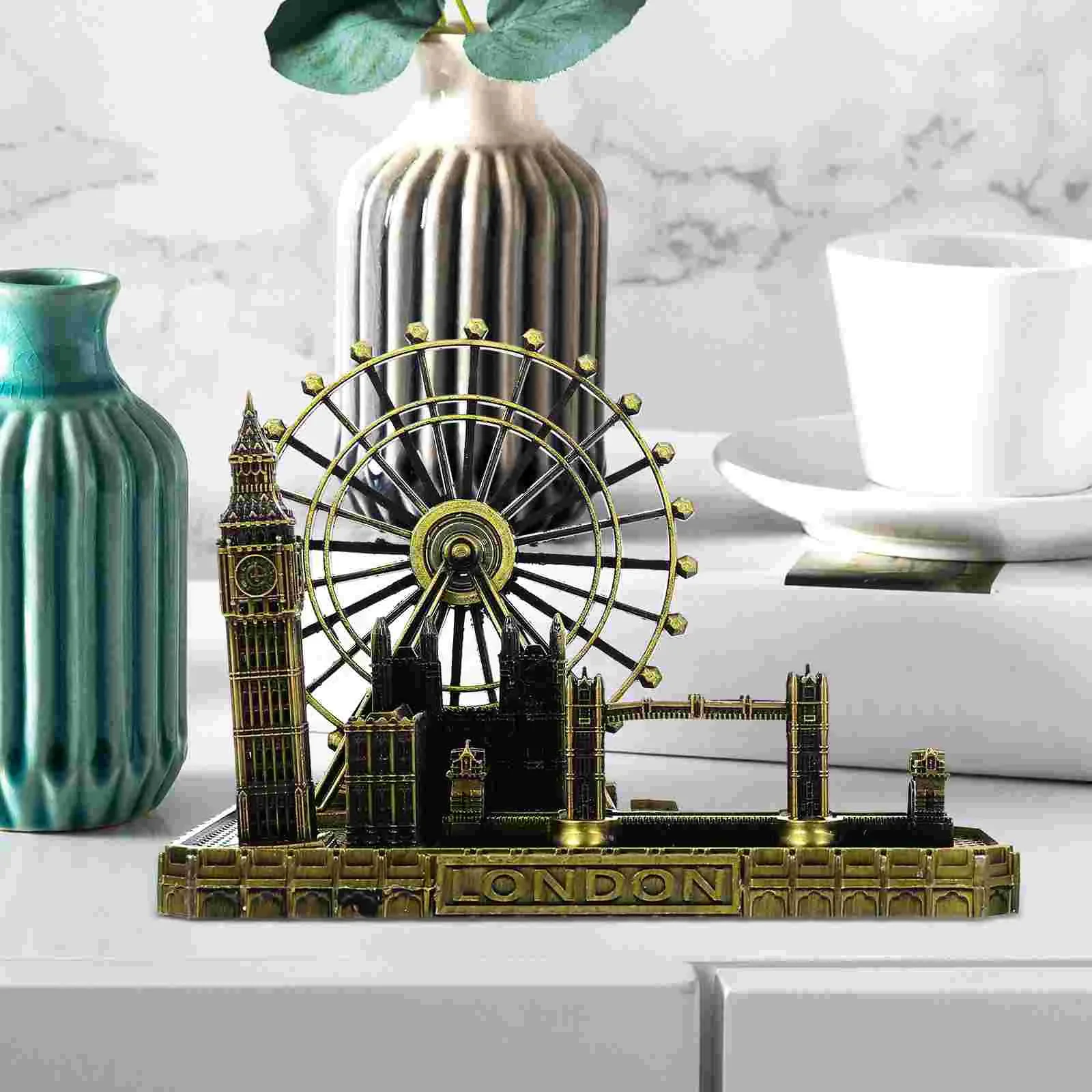 London Model Tower Bridge City Famous Big Ben Buildings Architecture Clock Figurine Statue British Sculpture Souvenir Scene