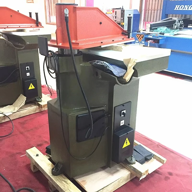 유압식 가죽 생산 스윙 암 절단기