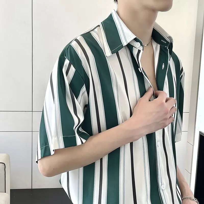

Men's New Lapel Button Loose Non-iron Stamping All-match Five-point Sleeve Striped Shirt
