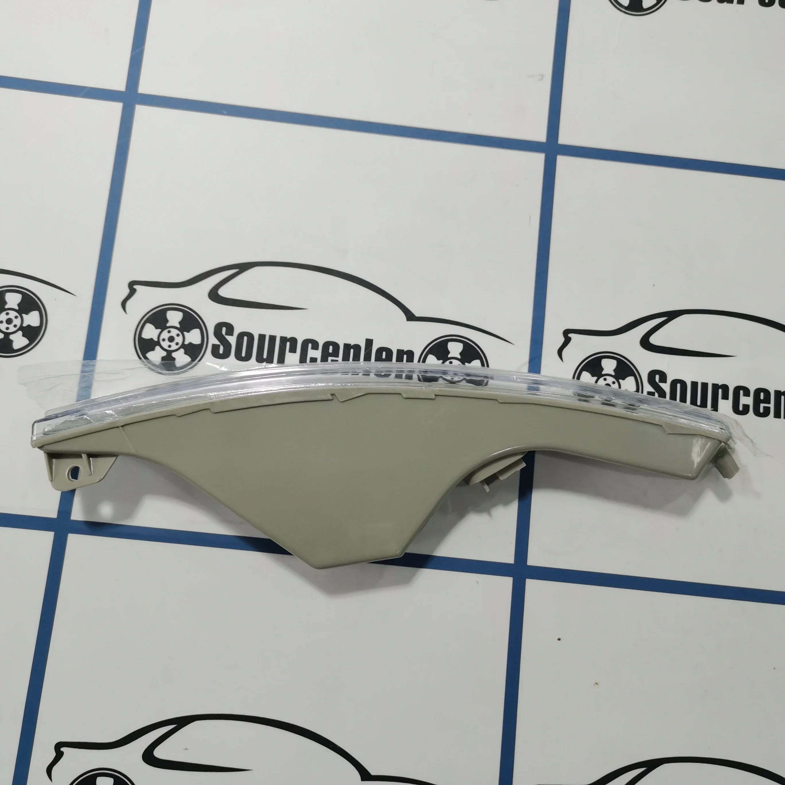 المصد الأمامي للسيارة بدوره إشارات الضوء لسيارة باسات B6 VW Volkswagen Magotan 2006-2010