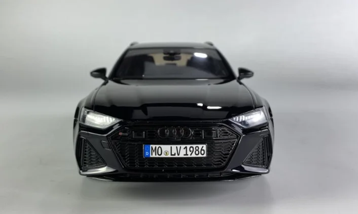 GT Spirit 1:18 Scale Audi RS6 AVANT C8 Resin Car Model