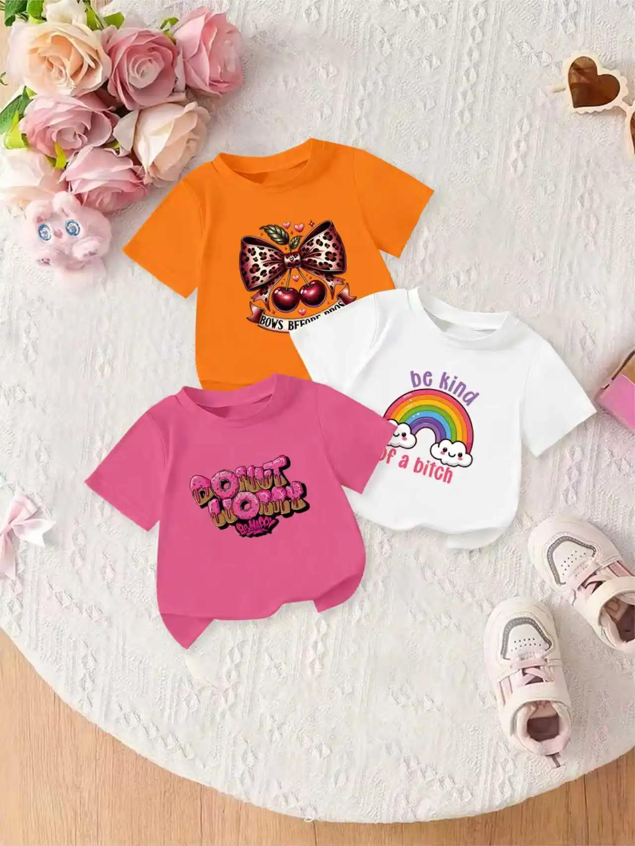 

3 шт.: летняя милая милая футболка для девочек с рисунком пончика, радуги и вишни, английский узор