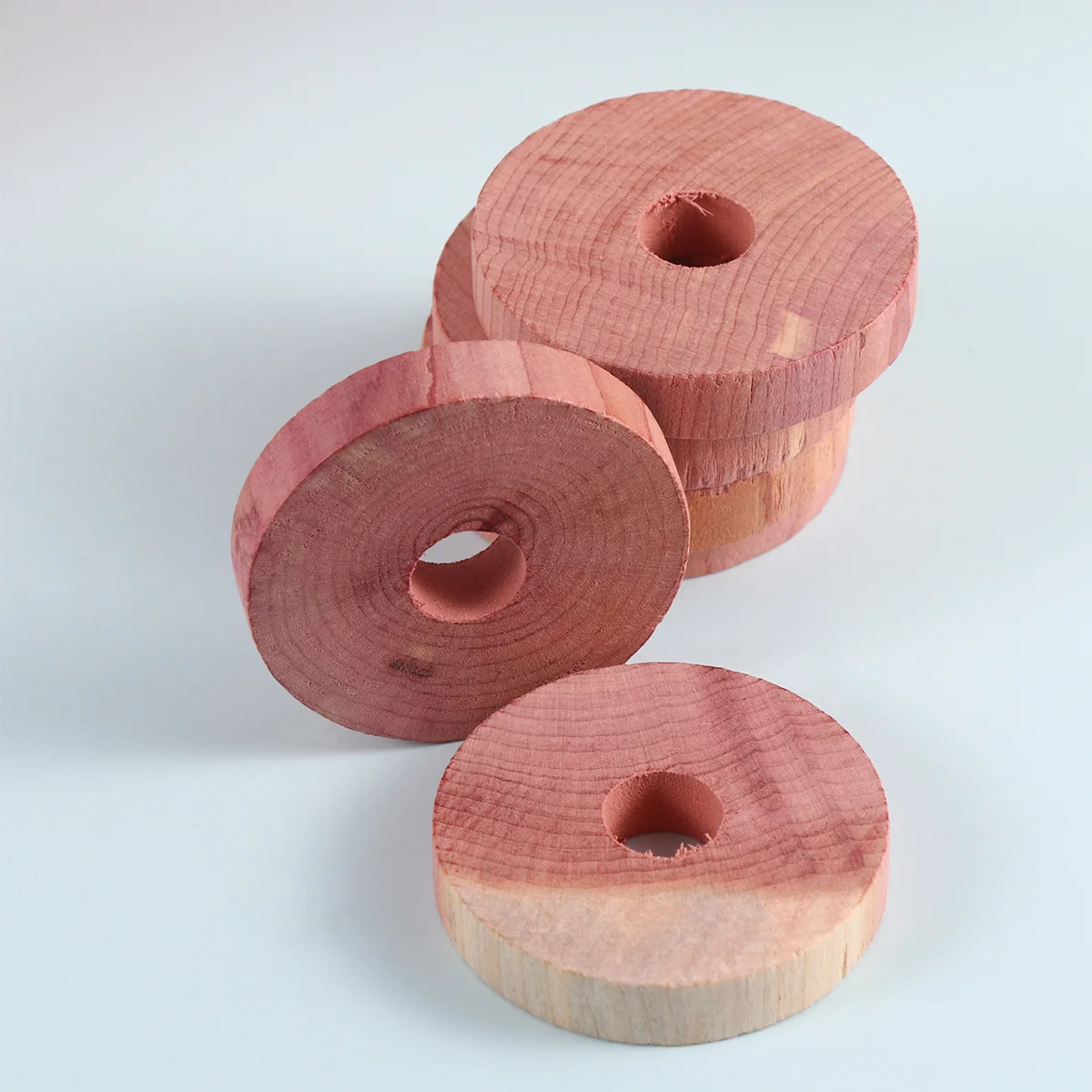 20pcs Cedar Wood Circular Ring Wooden Round Chips Mothproof Wardrobe Cedar Chip cedar block for wardrobe