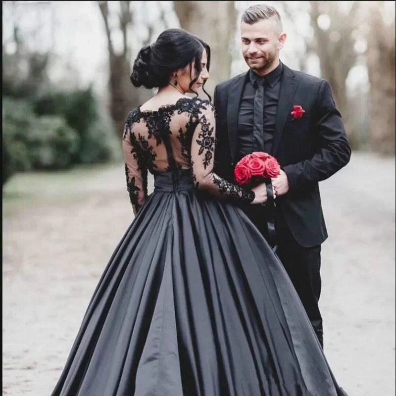 Customized  Boat Neck Black Lace Appliques Wedding Dresses A Line Long Sleeves Bridal Gowns Vestido Fiesta Boda