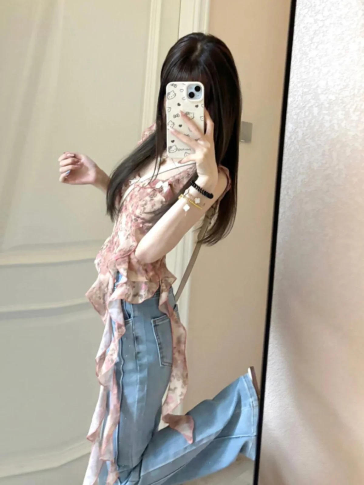 

Элегантная шифоновая блузка с цветочным принтом, уникальная, сексуальная, асимметричная, короткая, без рукавов, женская, летняя, модная, дышащая, с V-образным вырезом