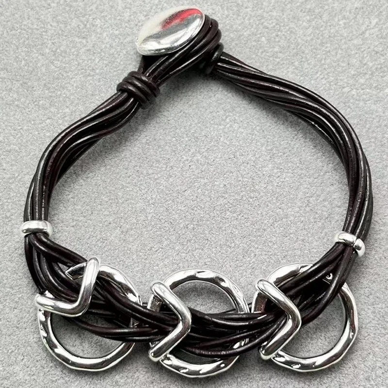 2023 New UNO Hot Selling in Spain, High Quality and Exquisite, Rope Bracelet, Women's Romantic Gift Bag