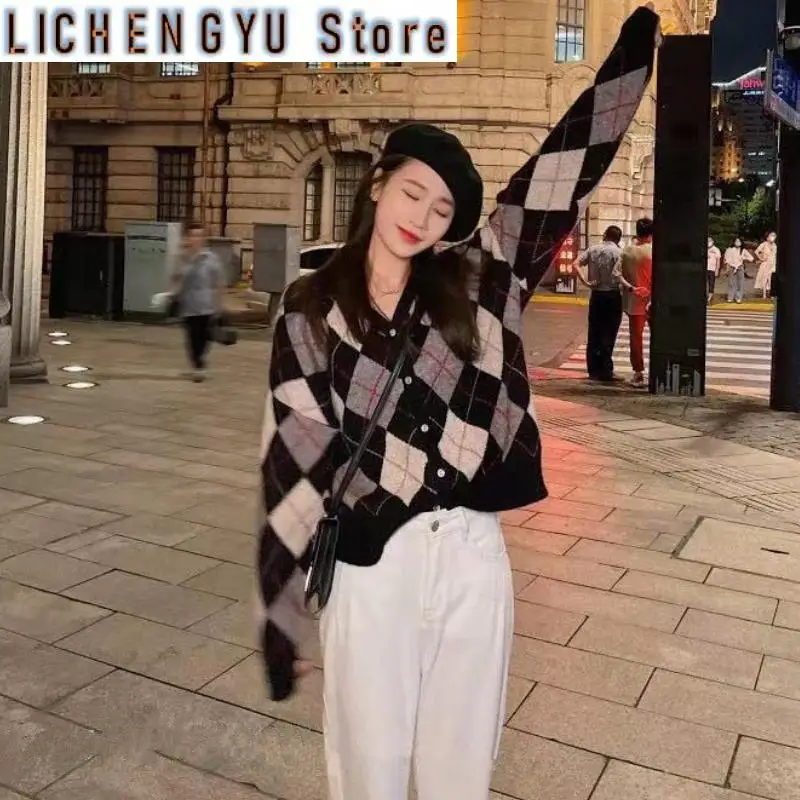 New Winter Spring Argyle Cardigan Women Jacket Sweater N Vintage V Neck Knit Sweater Fall College Warm Tops Sweet Fashion Coat