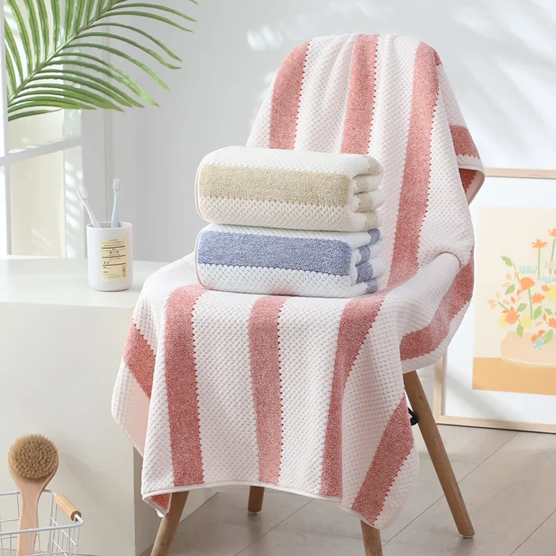 Coral fleece bath towel, water-absorbing thickened pineapple grid large towel, wide striped male and female bath towel