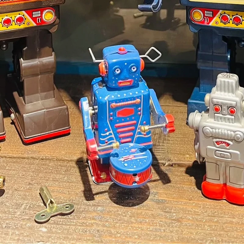 

Funny Band Play Gong Drum Robot Recall Mechanical Toy Collection Walking Retro Clockwork Wind Up Metal Tin Kids Christmas Gift
