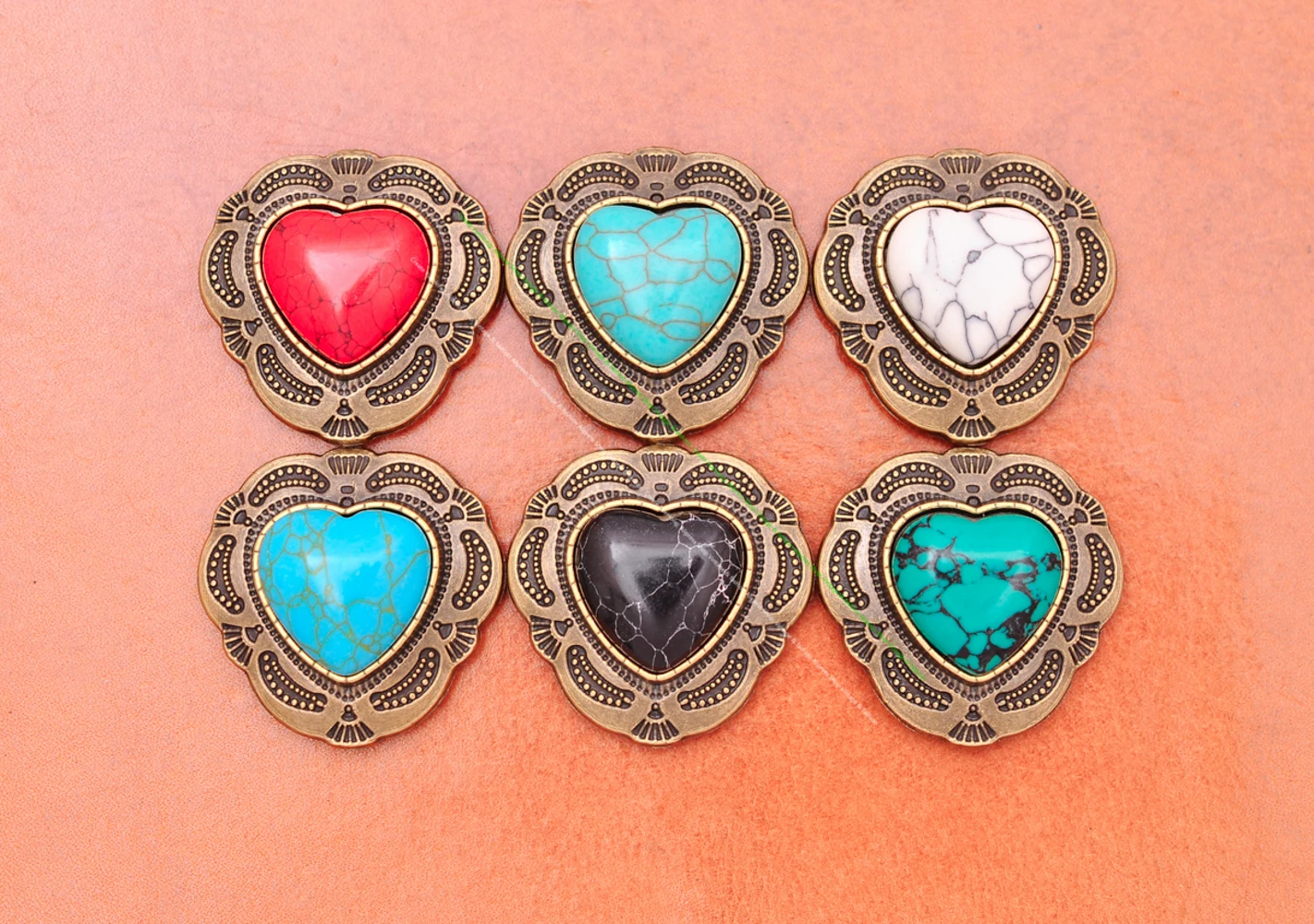 

10pcs 30mm Antique Brass Western Floral Heart Bead Leather Conchos For Leathercraft Wallet Belt Handbag Decor Screwback