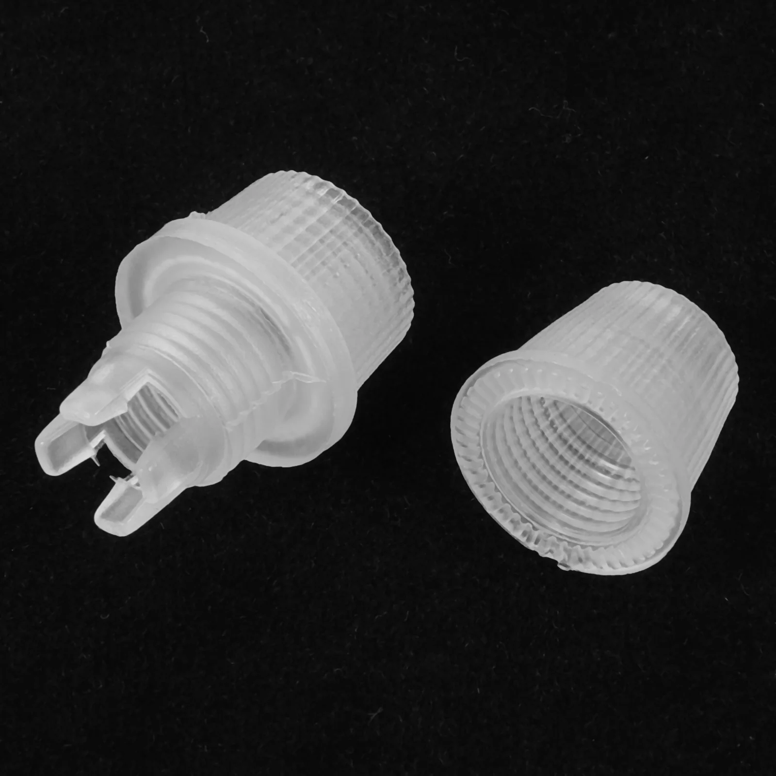 

100Pcs Lock Wire Cap Cord Grip Strain Relief Connector M10 Thread Cable Gland for Pendant Lights Power Cords Chandelier Fixing