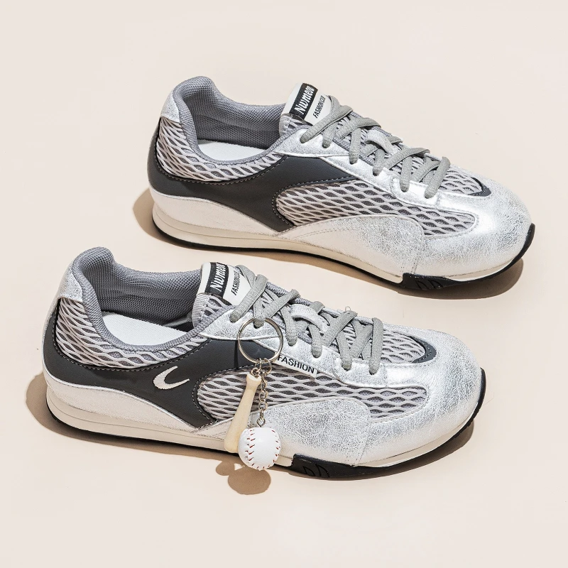 CICIYANG النساء أحذية رياضية شبكة 2026 ربيع جديد الإناث عدم الانزلاق الشقق أحذية كرة القدم أزياء من الدانتل متابعة أحذية تدريب الألمانية النساء