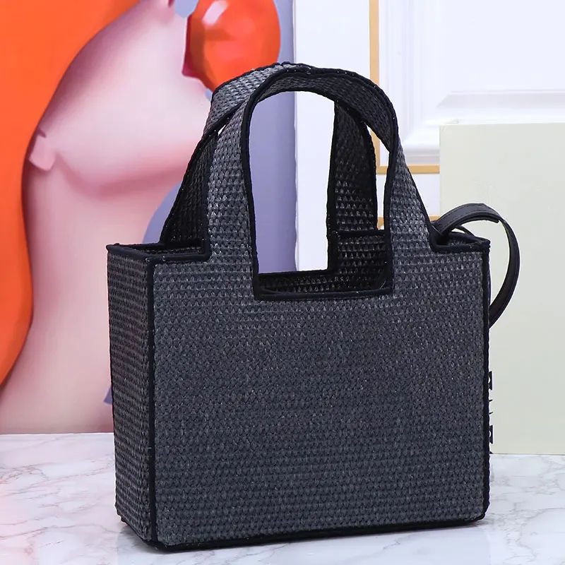 2024 Fashion Grass Bag Women\'s Handbag Classic Design Summer Grass Knitted Handbag Beach Vacation Outdoor Shoulder Bag Two Sizes