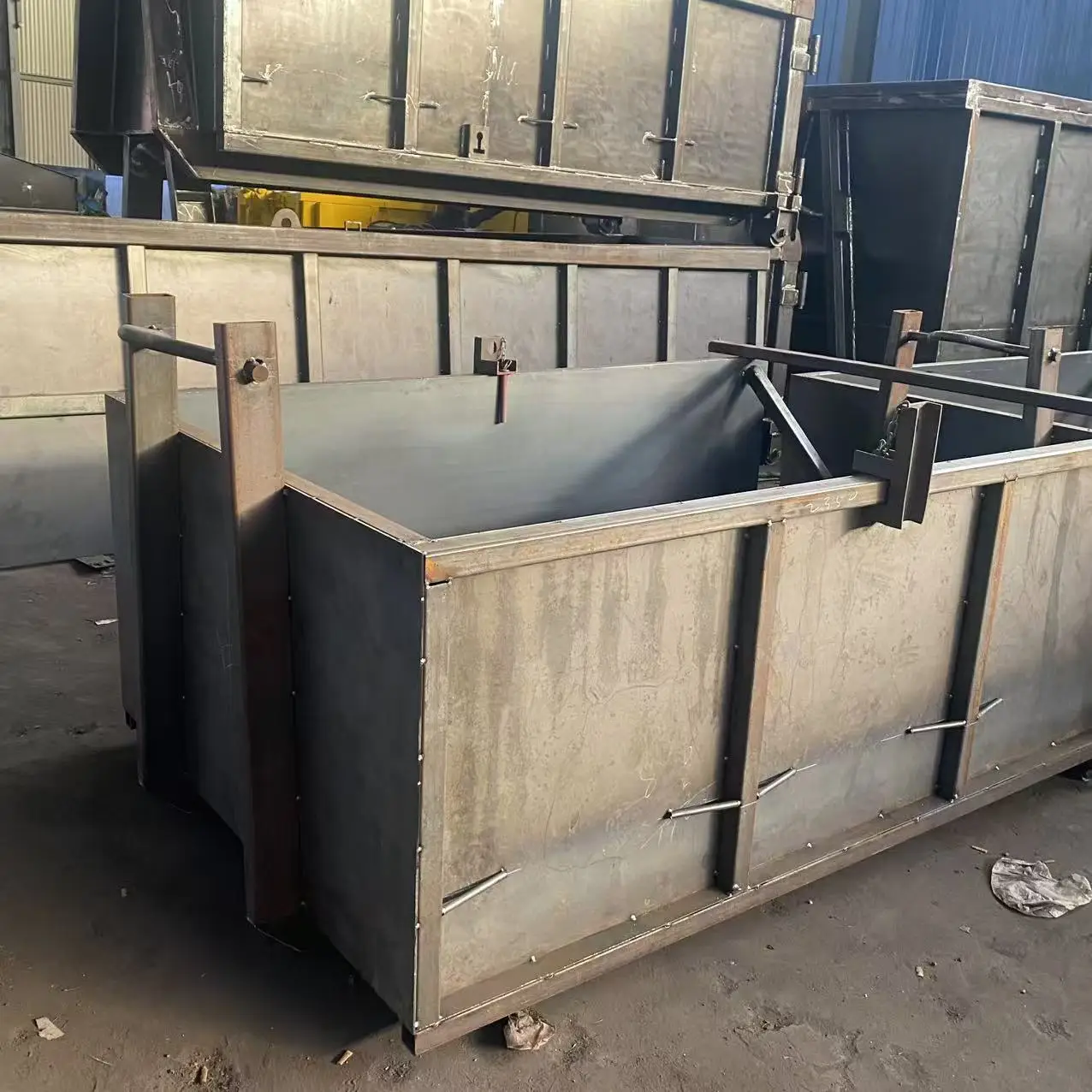 Open  Hook Lift Bin Locking System for Efficient Industrial Waste Removal & Recycling