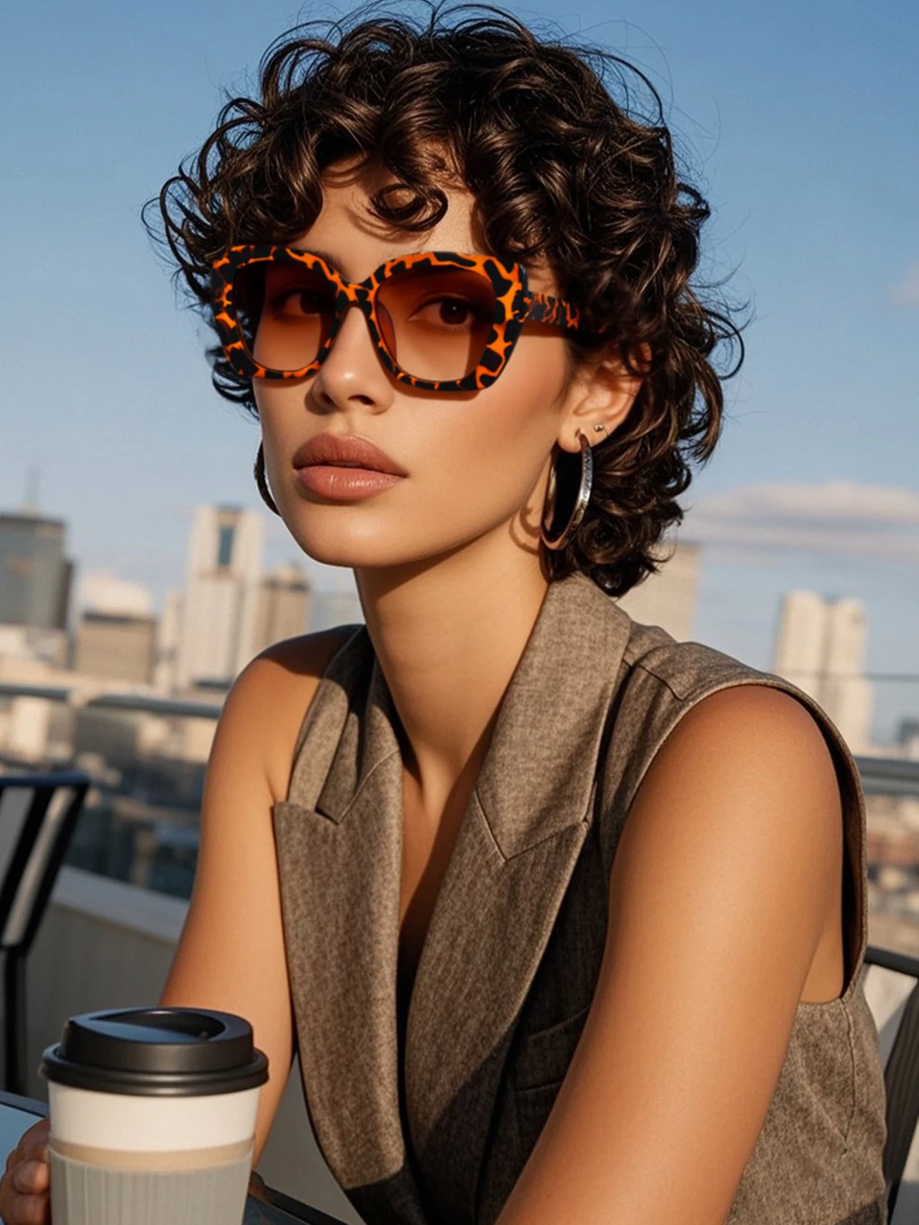 1 Stück Europäische und Amerikanische Modische Trendige Eckige Sonnenbrille, Stilvolle Brille/Schildpatt-Rahmen, Passend für Modische Outfits