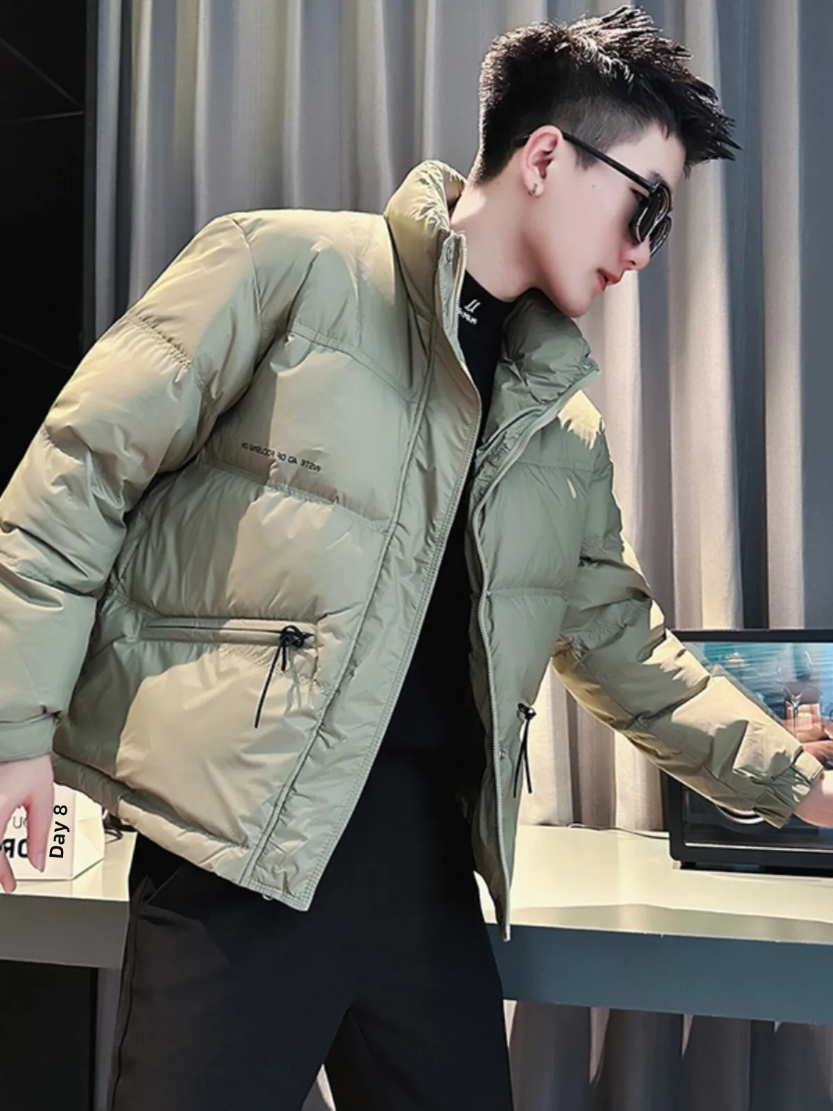 

Зимняя утепленная короткая куртка-пуховик для мужчин, повседневная, с воротником-стойкой, новинка 2026 года, молодежная модная верхняя одежда