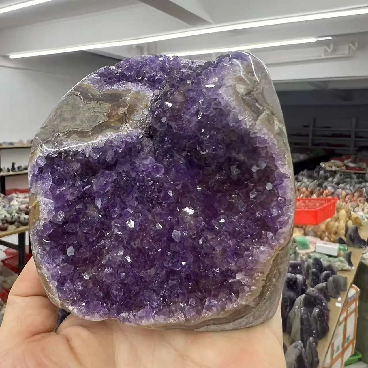 

761g 8.4cm Natural Uruguay Dream Amethyst Quartz Crystal Cluster stand