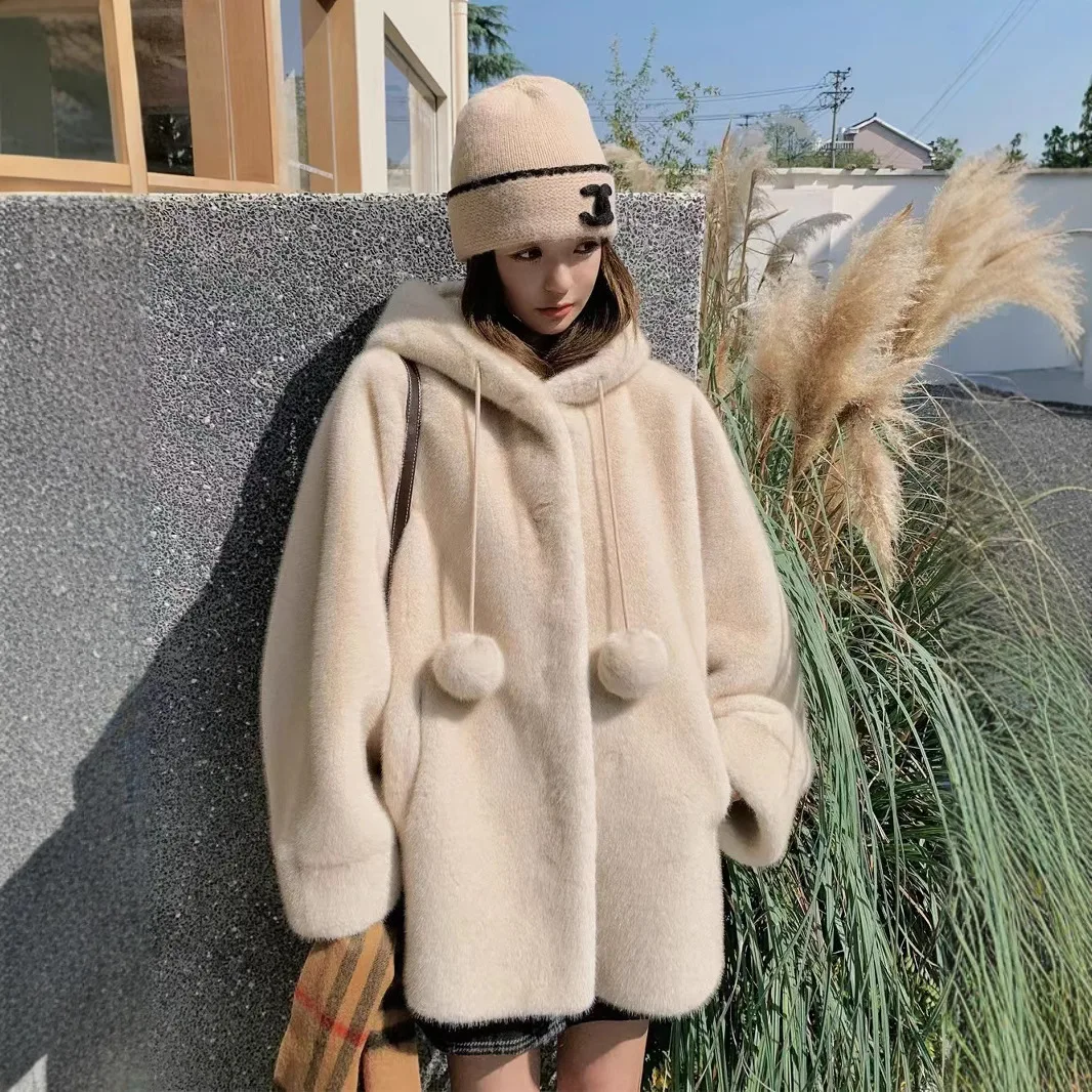 Witch hooded thick medium long imitation mink plush coat with fur integrated, furry and environmentally friendly fur coat for