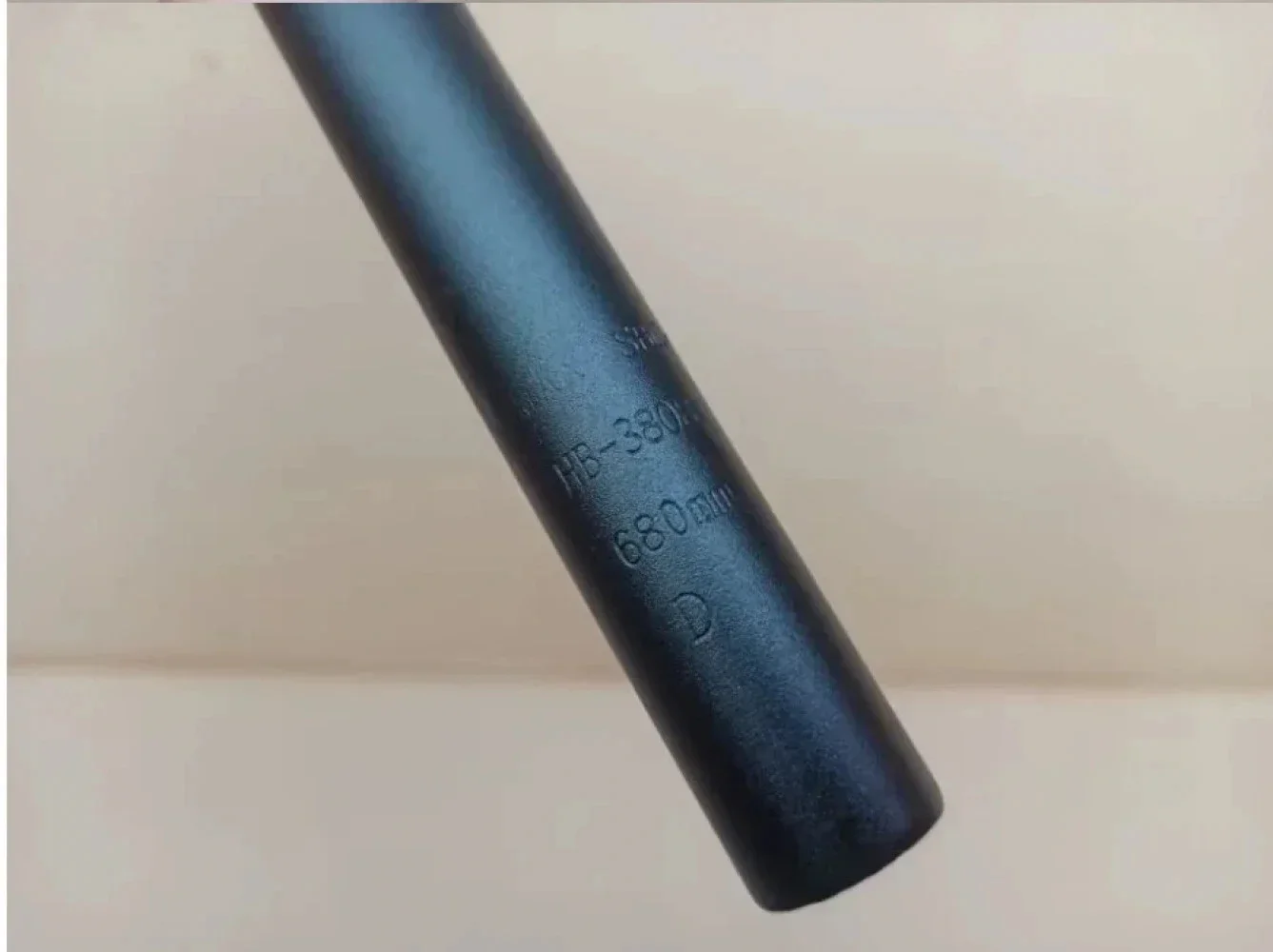 1 Stück für speziell angefertigten Lenker aus Legierung (schwarz) (31,8 mm) (136 mm Höhe) (680 mm) (0 ° /15 ° SWEEP) D-förmiges Zubehör – Detail 6