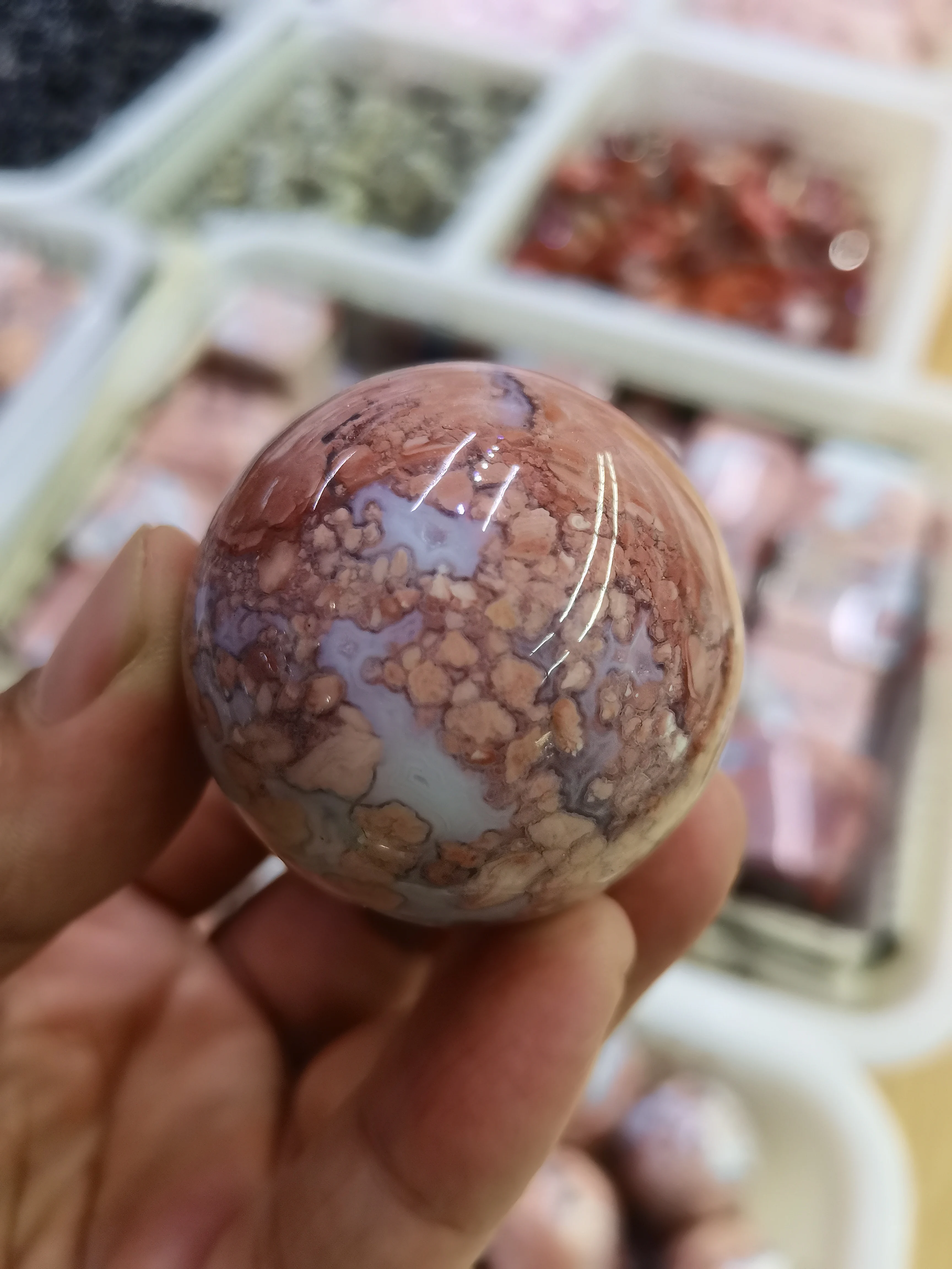 

4cm Natural Pink Geode Agate Crystal Ball Reiki Healing Stones for Meditation Spiritual Divination Home Decor Gift