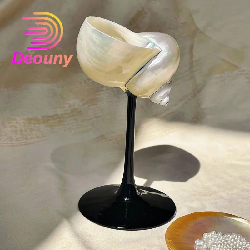 

Handmade Natural Conch Wine Glass Modern Creative Niche Christmas Gift Gift Decoration Ornaments Household Shell Candlestick