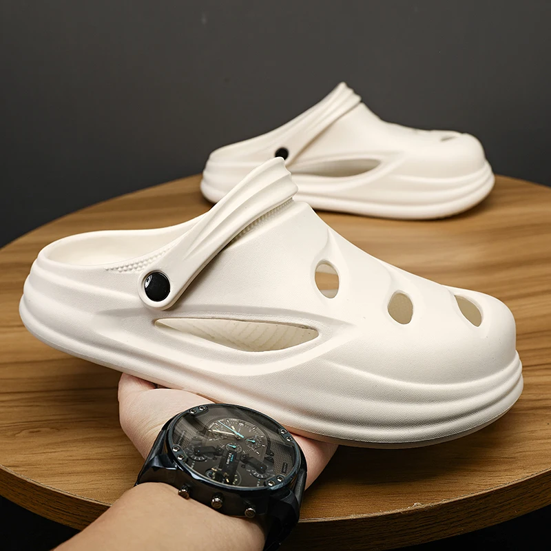 Cool Slippers Sandals Men's Summer Sandals Beach Hole Shoes Men's Couple Garden Shoes Breathable EVA Material Suitable for Men