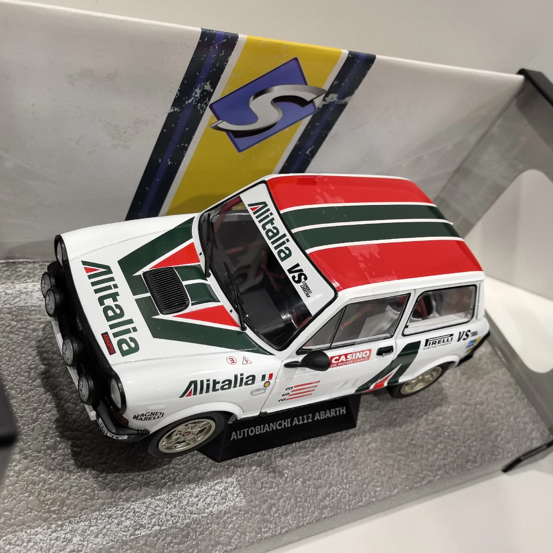 دييكاست سوليدو 1/18 مقياس AUTOBIANCHI A112 1980 سبيكة سيارة نموذج تحصيل لعبة هدية تذكارية عرض حلية