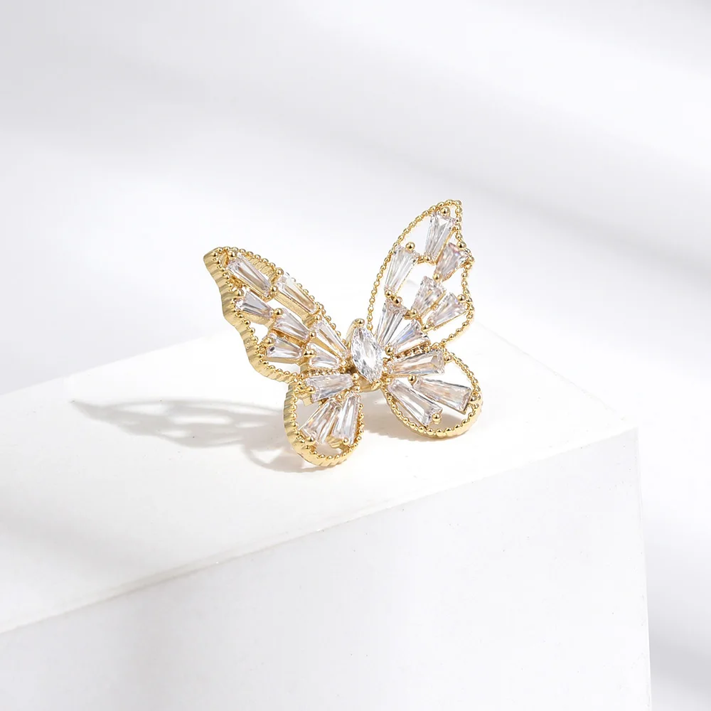 

Popular Rhinestone Butterfly Brooches Hollow Beautiful Insect Pins for Women Casual Jewelry Accessories Valentine's Day Gifts