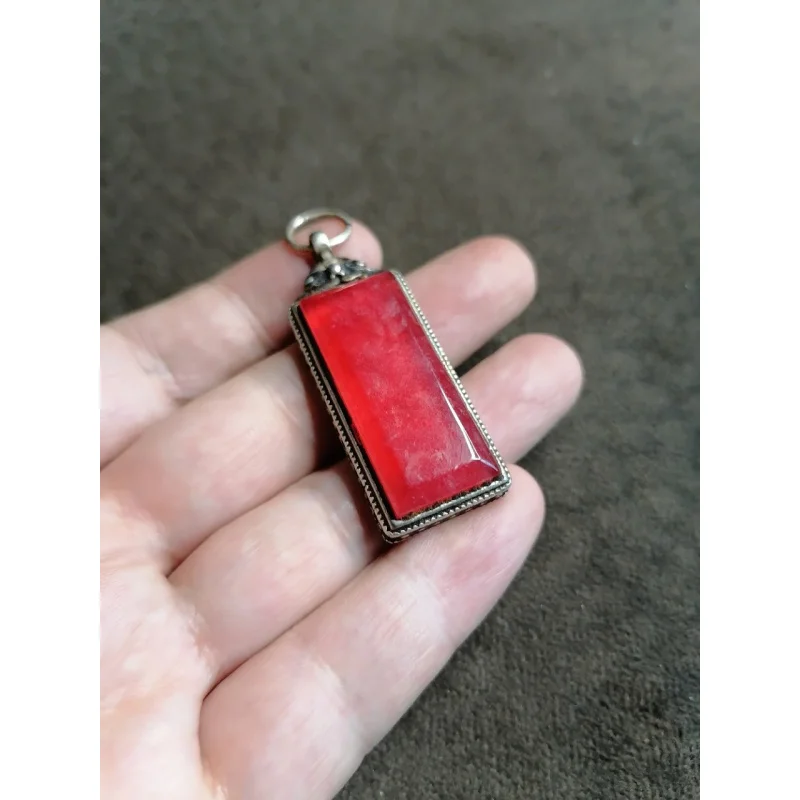 Rectangular silver inlaid ruby old pulp pendant necklace