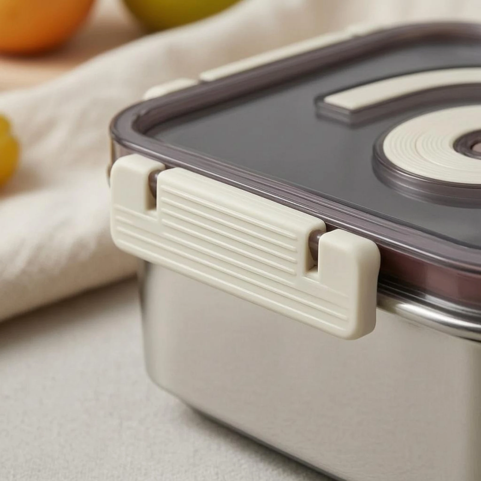 Meal Prep Bowl - 2個セット ステンレス製ランチボックス 密閉式携帯食品容器 蓋付き保存容器 リブ付き底面 ミールプレップ容器