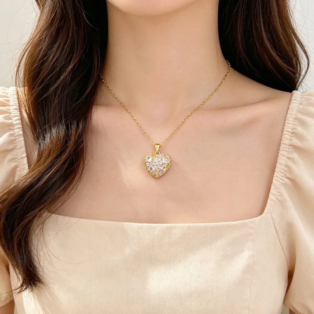 Luxury Sweet Glittering Heart-shaped Zircon Pendant Necklace for Women Stainless Steel Collar Chain Wedding Party Daily Jewelry