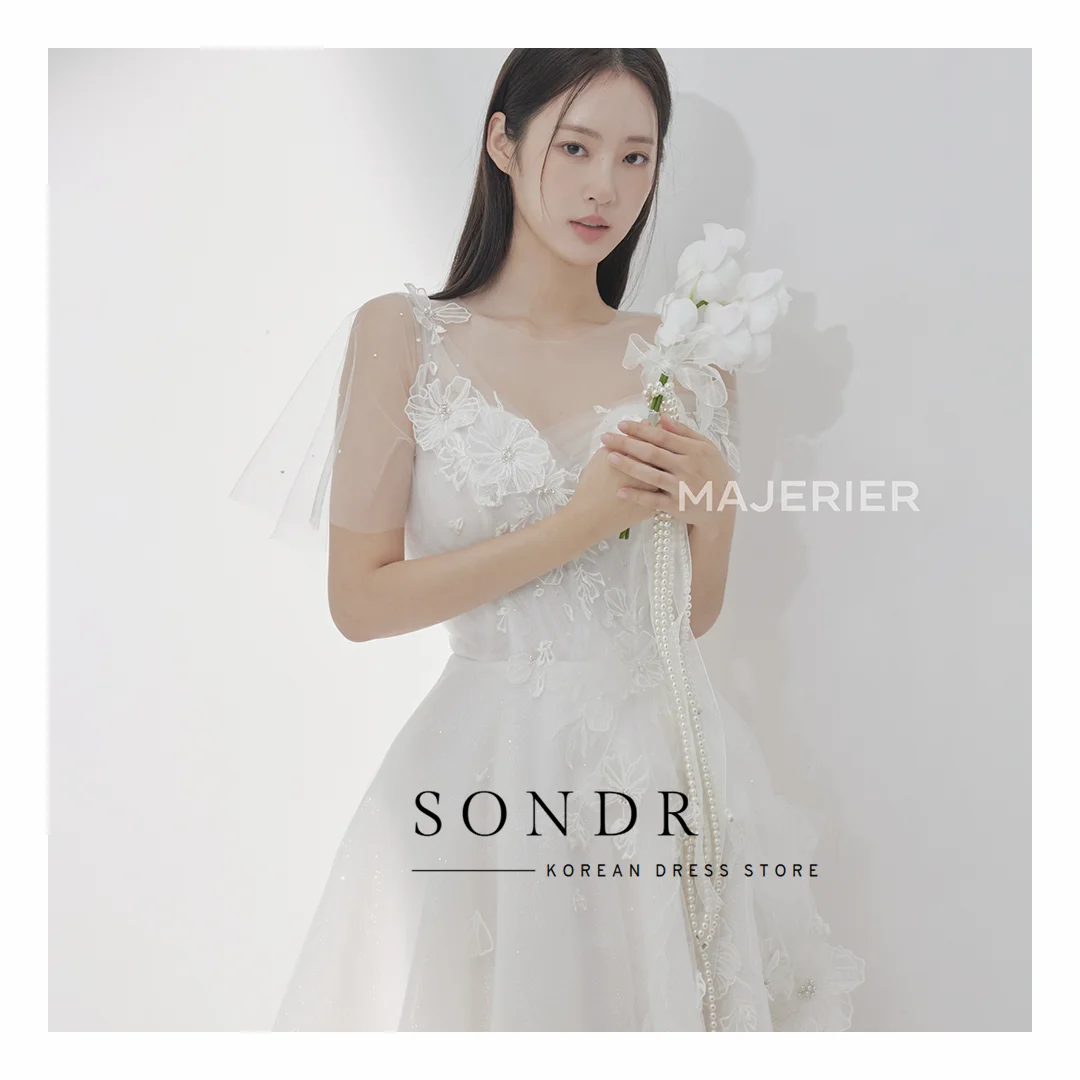 Sondr 반짝이는 튤 바닥 길이의 한국 웨딩 드레스 꽃무늬 아플리케 O넥 짧은 소매 신부 리셉션 가운 사진 촬영용
