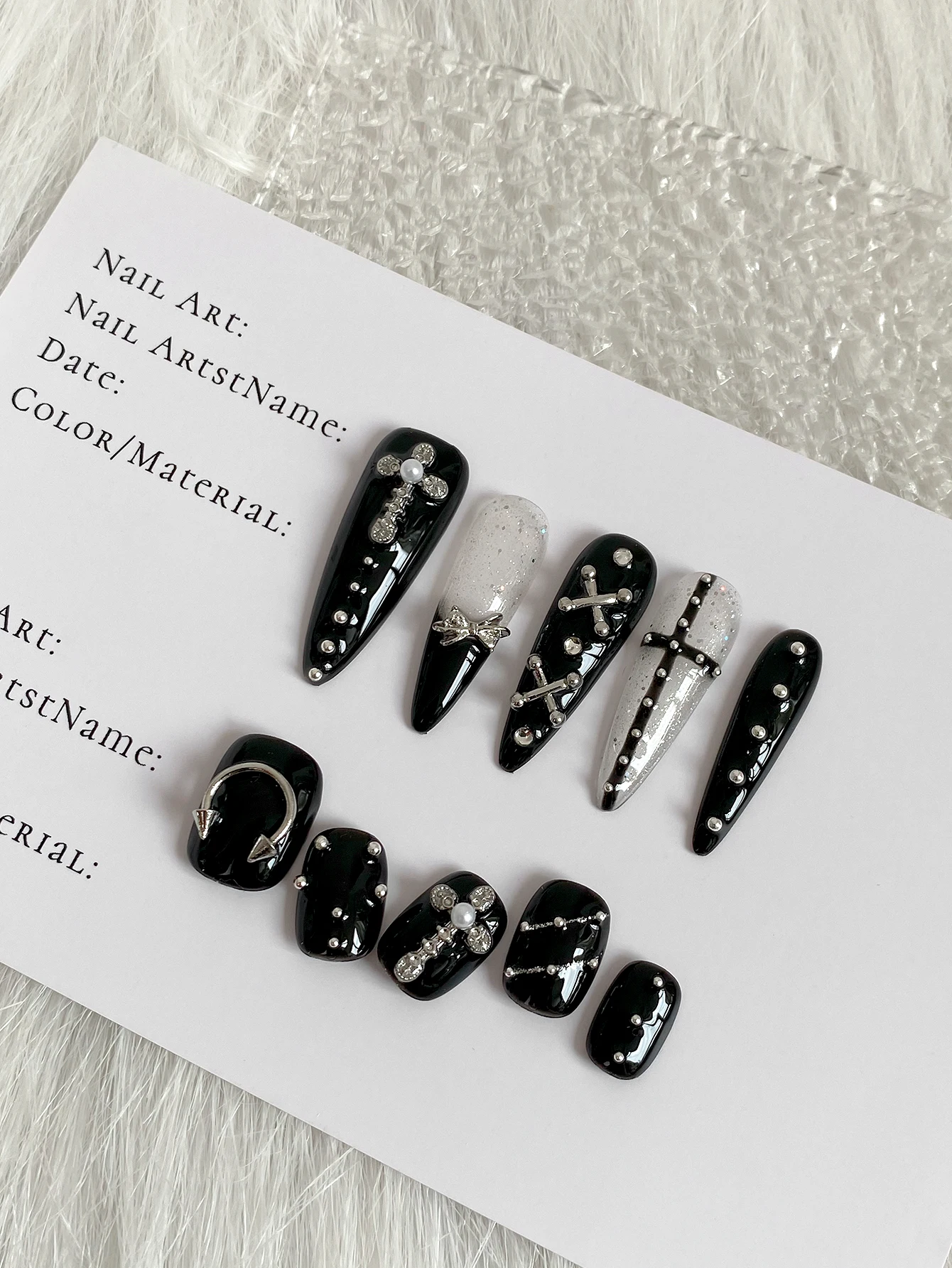 Ongles à coller de style punk  - Nail Art Press On avis et prix