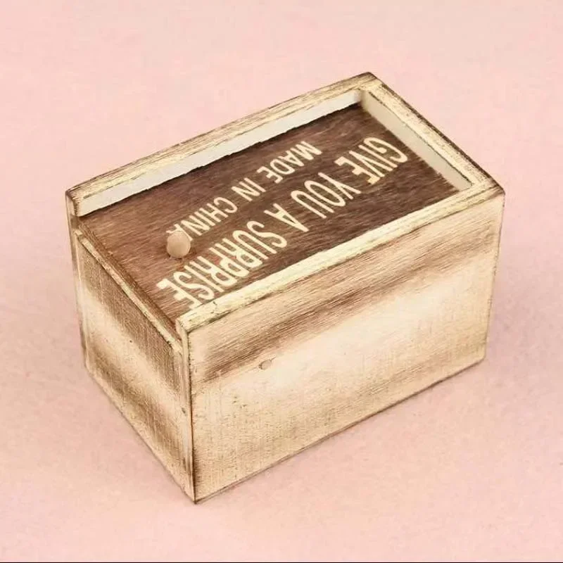 صندوق عنكبوت خشبي واقعي للأطفال والكبار ، لعبة مزحة ، هفوة ممتعة ، خدعة مفاجئة ، هدايا جديدة للأطفال ، يوم أحمق April #3