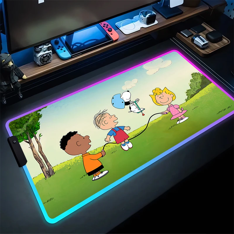 RGB Mouse Pad S-Snoopy Non-Slip Rubber Edge locking mousepads Game play mats notebook computer With Backlit Home Decor Kawaii